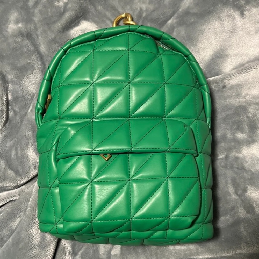 Green quilted Zara backpack